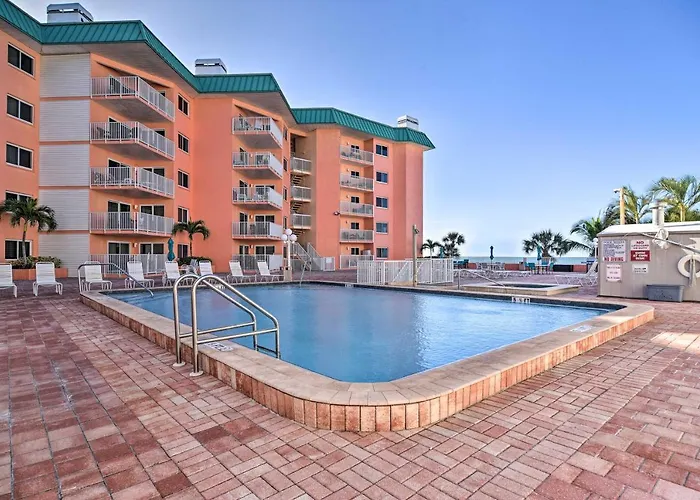 Steps To Beach, Pool Access: Indian Shores * Clearwater Beach