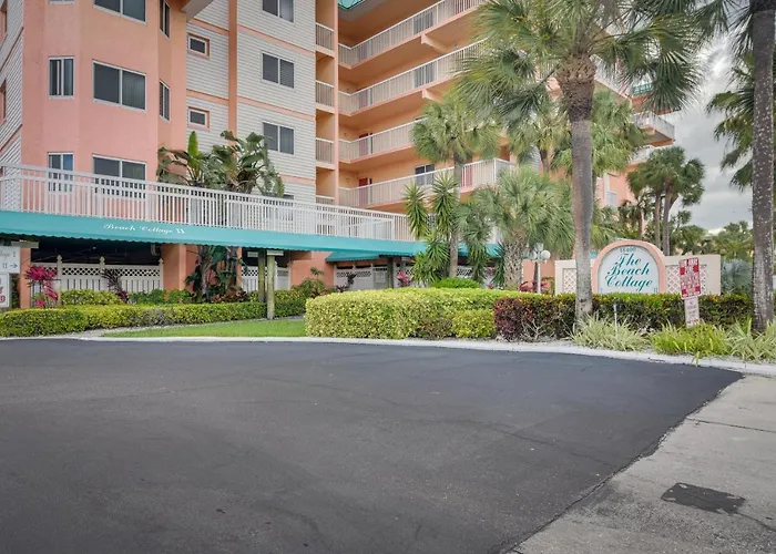Steps To Beach, Pool Access: Indian Shores * Clearwater Beach