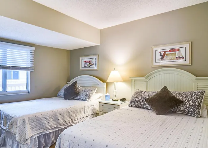 Steps To Beach, Pool Access: Indian Shores Clearwater Beach