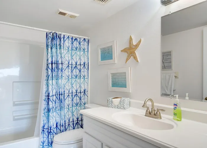 Steps To Beach, Pool Access: Indian Shores Holiday home Clearwater Beach