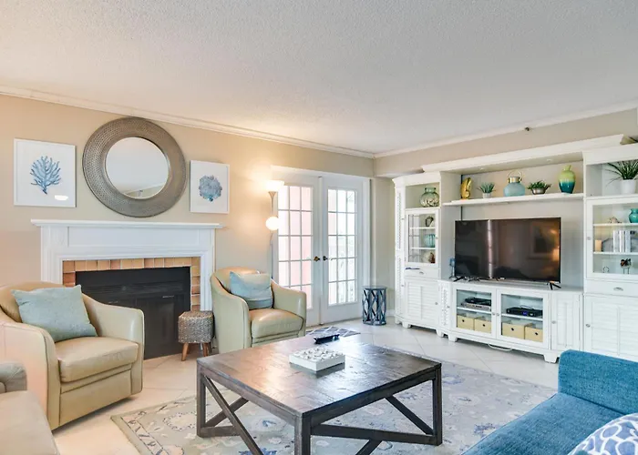 Holiday home Steps To Beach, Pool Access: Indian Shores